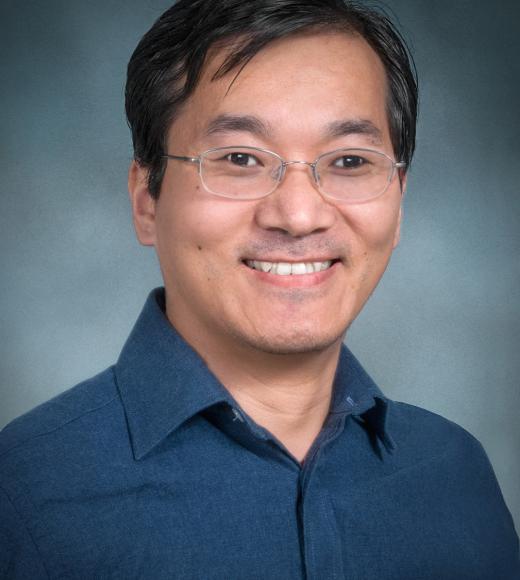 portrait of Fuzheng Guo